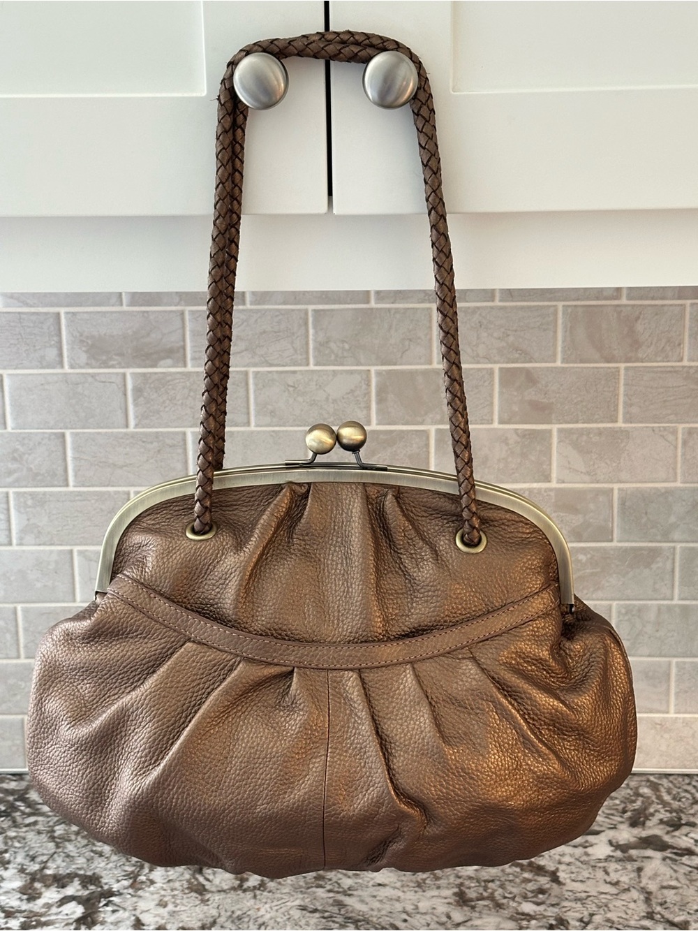 Vintage Maxx New York Bronze Pebbled Leather Handbag Braided Strap Kiss Lock